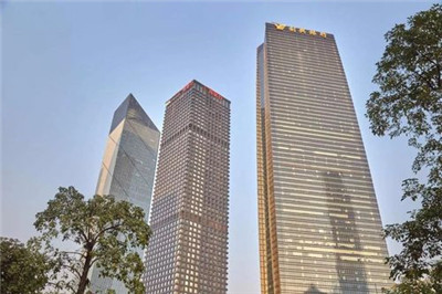 盛情邀您畅游丝足仙境，尽享撩人美足的绝妙享受